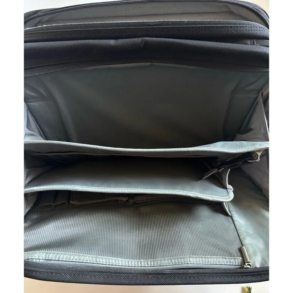 Briggs & Riley Laptop Briefcase  Travelware Black Style KMC310-4   (17.5”x13.5”)